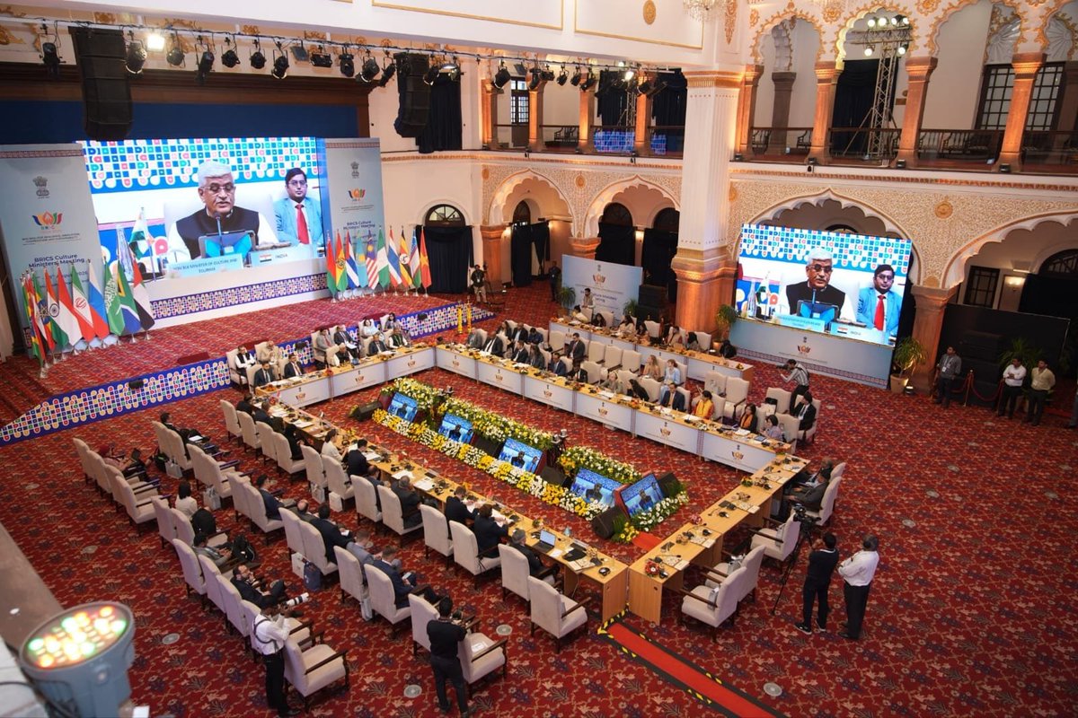 Getsisay1's tweet photo. At Bhopal's #BRICS Culture Ministerial meeting, our delegation demonstrated #Ethiopia’s remarkably diverse cultural heritages and its celebrated oldest civilization as the cradle of humankind and birthplace of coffee. ⤵️

#Ethiopia 🇪🇹.  #BRICS.   @BricsIndia2026 https://t.co/OOOm67ZXDb