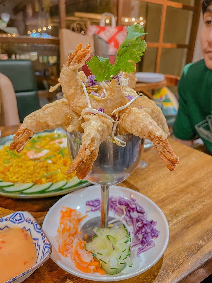 kunjunim's tweet photo. everything we ordered was so good. #thitvien #dynamiteshrimp 🍤 #guicon #mangostickyrice 🥭 #PhoSaigonVietameseRestaurant https://t.co/1UGKwypnED