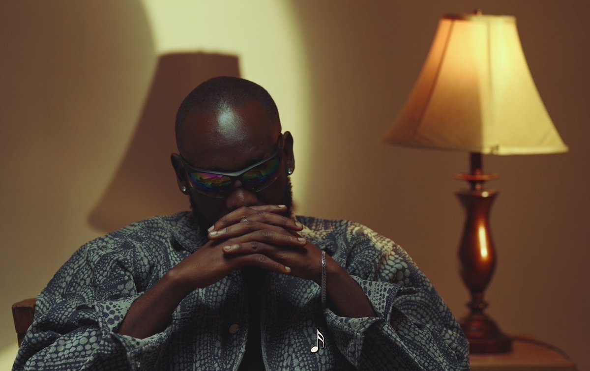 anewbigmoon's tweet photo. AFRICAN PARENTS BE LIKE:
"SO WHAT ARE YOUR PLANS FOR THE FUTURE"

ME THINKING ABOUT HOW TO MAKE MONEY AND LEAVE THE HOUSE.
*BY GOD'S GRACE 🙏" https://t.co/tlGaMnUm39