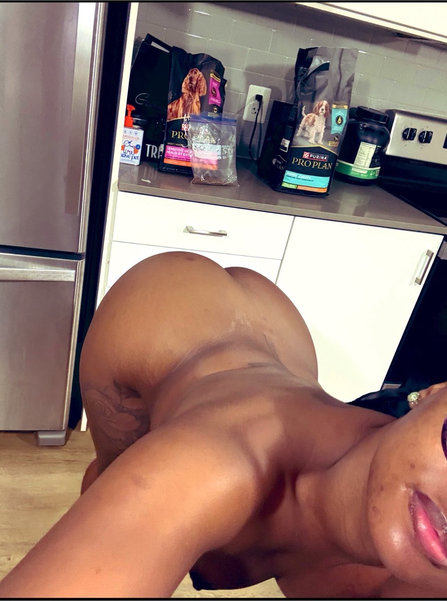 youuadormee's tweet photo. I want to get fucked 🙄  #757freaks #757links #757meets #757meetups https://t.co/WhQGmdVgH6