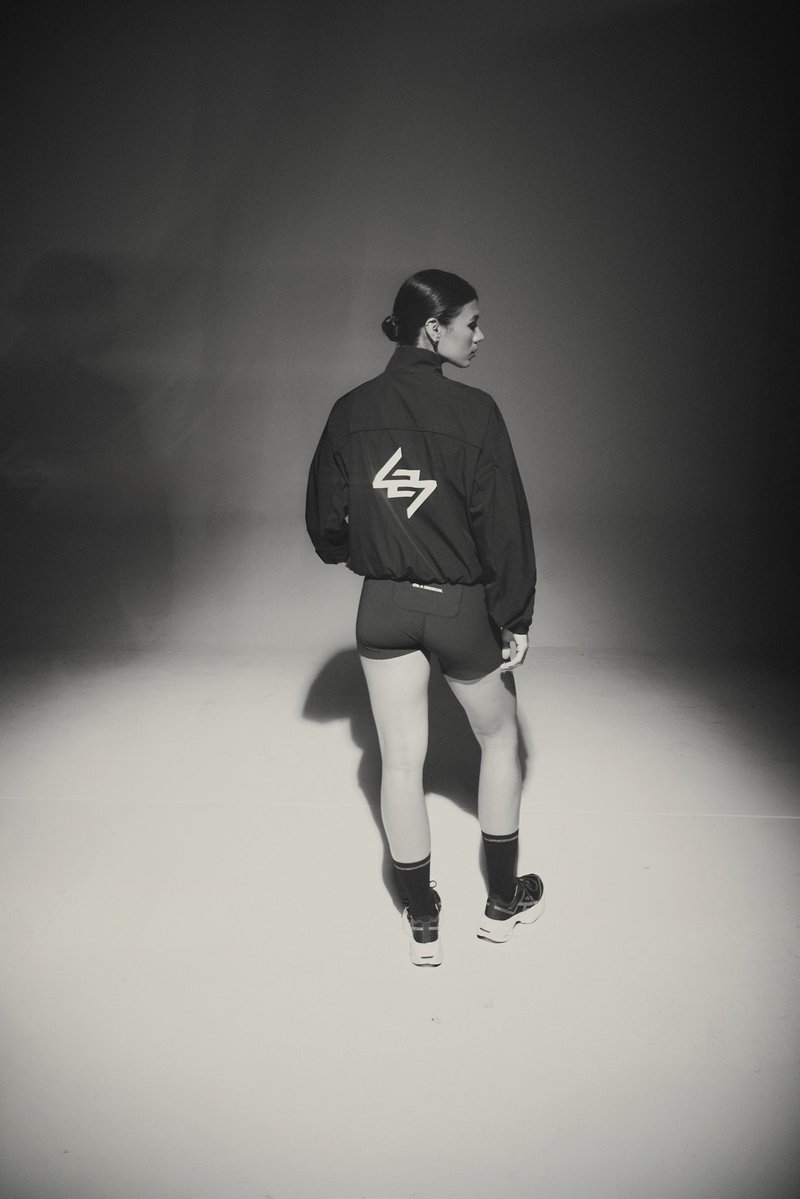247byrepresent's tweet photo. Built to move across every training environment. The Fall Winter '26 collection delivers technical performance for the contemporary athlete.

Drop 1 now available online &amp; in-stores. https://t.co/yUwFLWR7u8