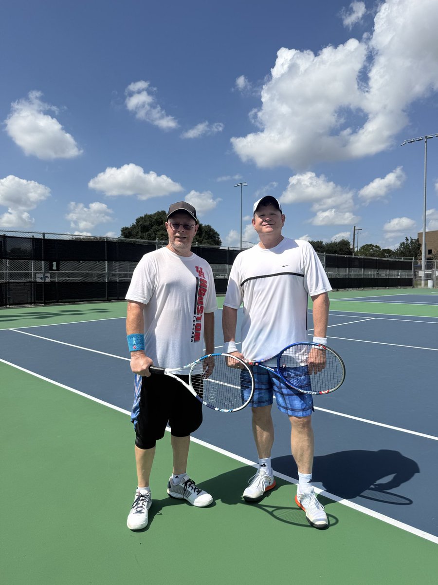 ShacklettDavid's tweet photo. Sat morning tennis!🎾 https://t.co/p54HHjUHxe