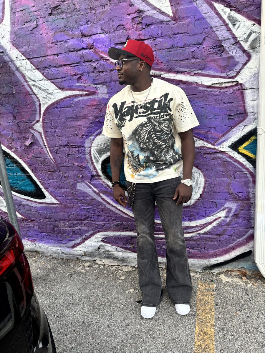 _KingAkeem's tweet photo. 2️⃣9️⃣on the 29th & Thankful for every lesson, every loss, and every blessing
Another year, another chance to become who I'm meant to be‼️#LATEPOST
#May29th #Gloday #LLQUAN🖤 https://t.co/9ij8mGl0s1