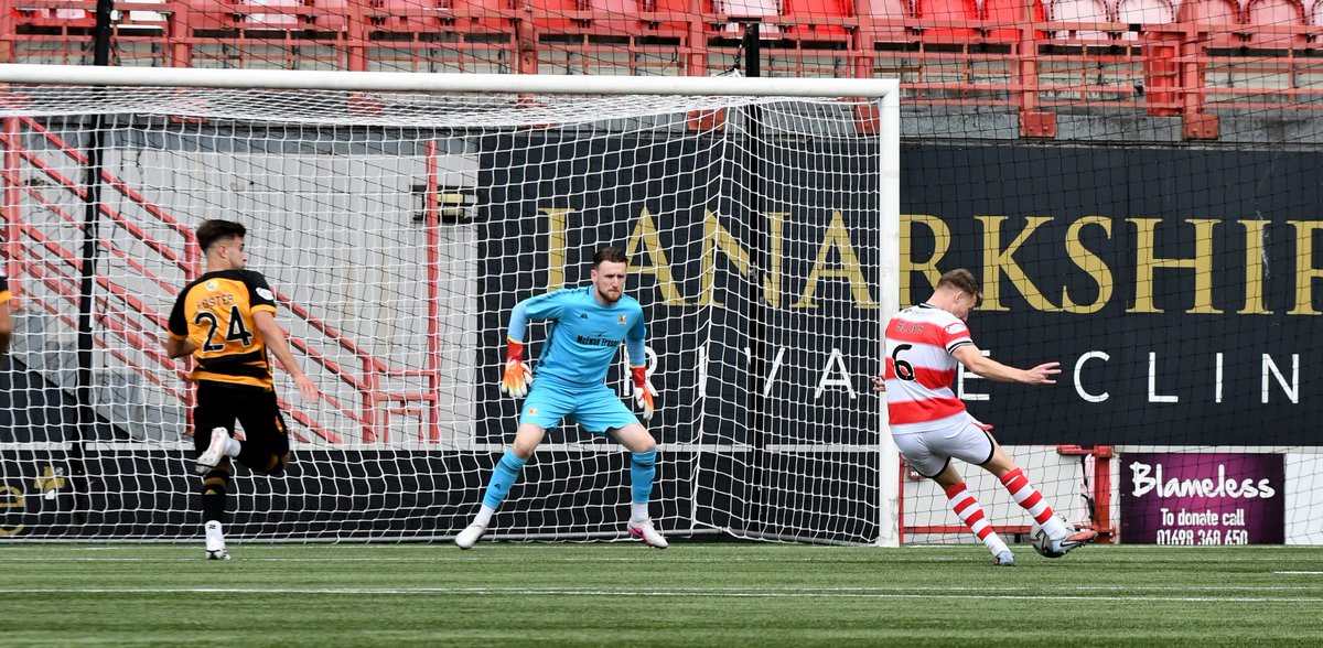 dgxwasp's tweet photo. Cammy Blues scores the winner for @acciesfc in today's @WilliamHill League 1 match with @AlloaAthleticFC https://t.co/qlmATpSCkO