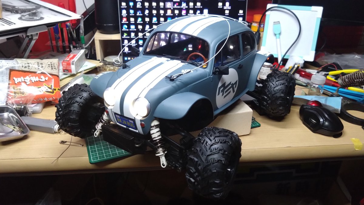 Project_NoSSS's tweet photo. ワーゲンオフローダー on the TT-02B

TT-02Bに3Dプリンタでマウンターを作成して、ワーゲンオフローダーを搭載。

明日からボロボロになります(笑)

フロント&amp;リアバンパーは3Dプリント製のワンオフ。

とにかく、カッコいいボディが完成しました！

#TT02B 
#ワーゲンオフローダー https://t.co/OyUBhXxbFc