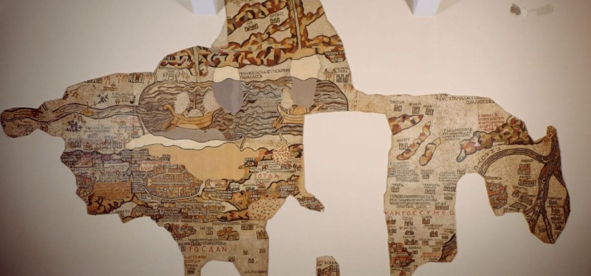 FundTierraSanta's tweet photo. El mapa más antiguo de Tierra Santa: tras 1.400 años, una investigación pionera lo acerca a fieles, curiosos e investigadores https://t.co/mzx04xSLDx https://t.co/BqO5A6bBEv