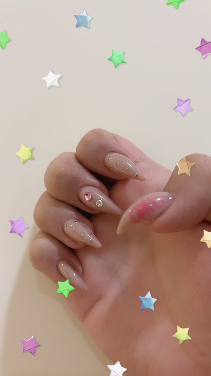 itamandaliu's tweet photo. 有人想被我的美甲玩嗎？
#士林 #台北  #三性 #跨性別 #社子 https://t.co/OXrM4IuGLz