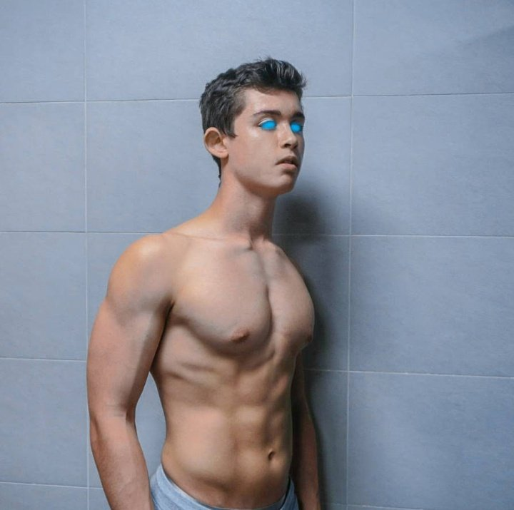 basfr_x023's tweet photo. I've been obsessed with Gabe, the basketball captain,  today I snuck into the locker room, and when he tried to force me out, I used my magic to control his mind. Now that he's in my hands, I can do whatever I want with him... I guess it went exactly as planned 🏀😍✨ https://t.co/vsGD1PMAtv