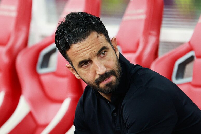 MilanEye's tweet photo. 🗣️ Amorim to Sky: “Against Torino we will be having a strong squad. I don’t know what will happen in the transfer market but certainly I am not going to ask for new signings after a defeat. I am very satisfied with the players I have, we just need to improve.

I asked for two players [Ramos and Gila] and the club made everything to sign them in tight timelines. We have really good players, including the young players, and we will be ready for the season opener.”