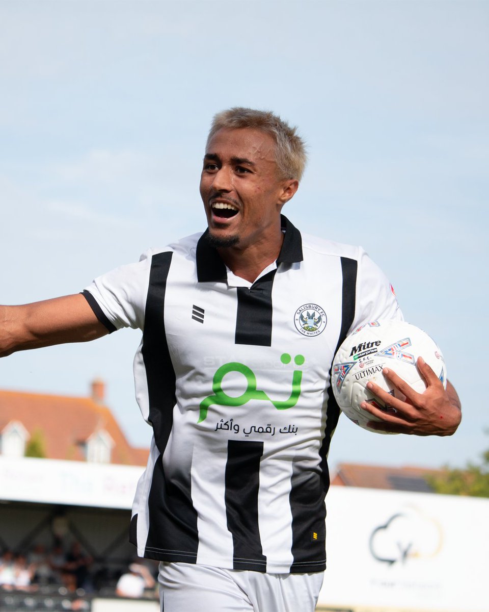 SalisburyFC's tweet photo. Not too shabby for a 'castaway' 😉 +3⃣

⚪️ | #COYW https://t.co/6Cdm4978Bn