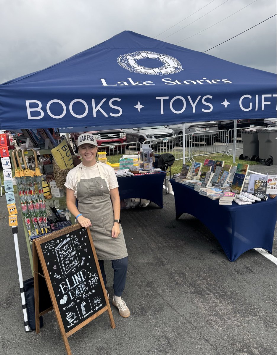 SaraPimental's tweet photo. Hello! I’ve started a pop-up bookshop in Prior Lake, MN… I’ll be at Prior Lake Days’ Family Fun Day today, come out and say hello! 👋 or checkout my store online: https://t.co/bXL8ABsIbg https://t.co/570iUP2N2A