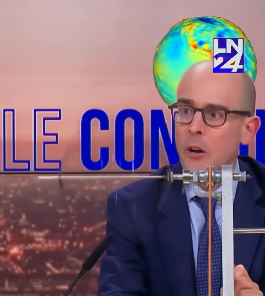 7IM37's tweet photo. Fabrizio Brucella, des fois, il devrait vérifier les prods... #jdcjdr 😬🤭
#Salukes https://t.co/OaBTX0z3bP