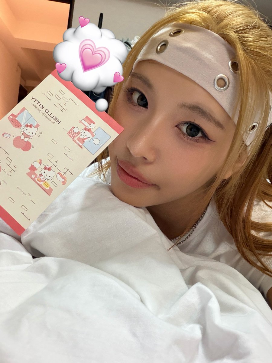 xinnews_'s tweet photo. [💌] Fromm #Esha 

— Yesterday was so chaotic that I didn't even get a chance to really talk. And yesterday was so much fun, and today was super fun too! I was really touched that you were chanting the fan chant.🥲
I miss you all so much tooㅜㅜ

#XIN #ESHA https://t.co/kF6y26F4r8