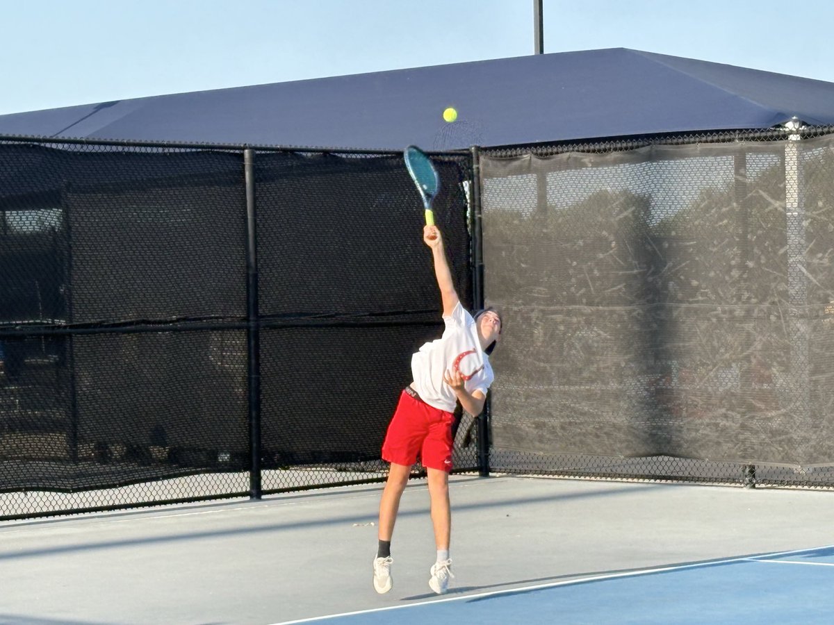 LbhsTennis's tweet photo. Bronco Tennis at Central Texas Classic! First match is China Spring. RISEUP! @BeltonISDAth @BeltonISD @LakeBeltonHS @LBAthleticBoost https://t.co/56nEIIRrGU