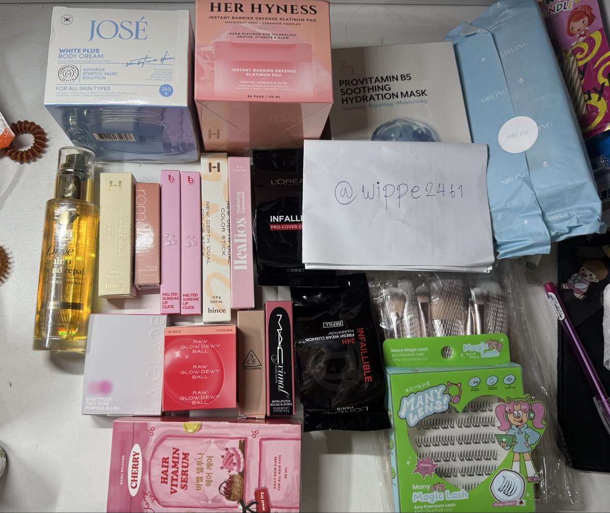 wippe2461's tweet photo. ❗️ปล่อยต่อเครื่องสำอางมือ1งับ
📦 ส่ง ลทบ 35฿ 2ชิ้นขึ้นไปเหมาๆ50฿ 
พร้อมส่งพรุ่งนี้ค่ะ
#ส่งต่อเครื่องสำอาง  #ส่งต่อสกินแคร์ https://t.co/b4gZno4BEA