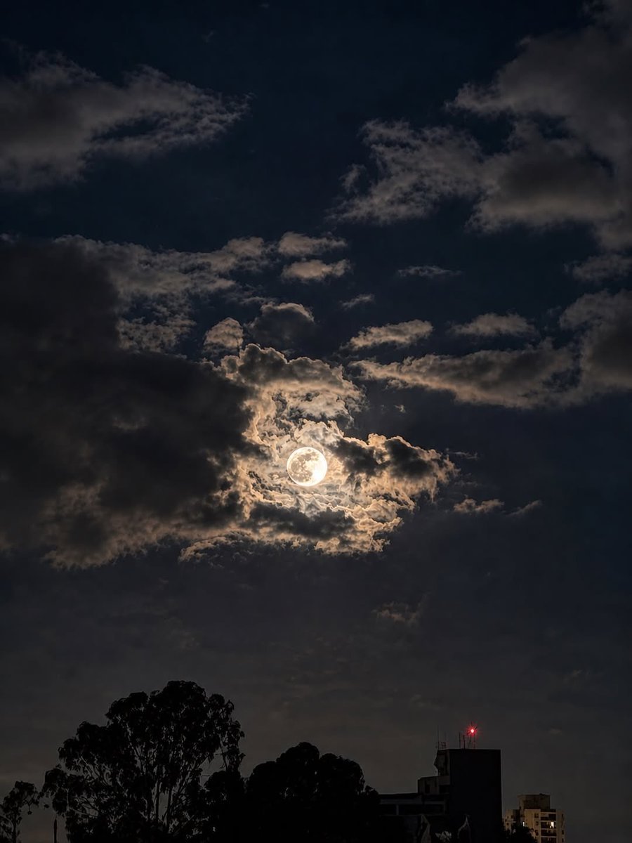 Moon4pics's tweet photo. https://t.co/3dyEO7p1br
