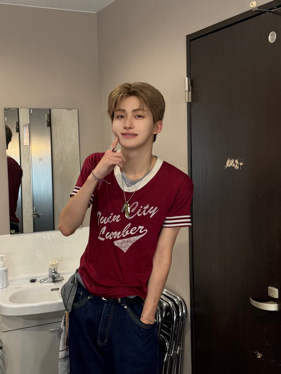 TWSLATION_'s tweet photo. [260808] #JIHOON WV POST

🪼: Waah

#지훈 #TWS #투어스 @TWS_PLEDIS https://t.co/pmUq8g6dvw