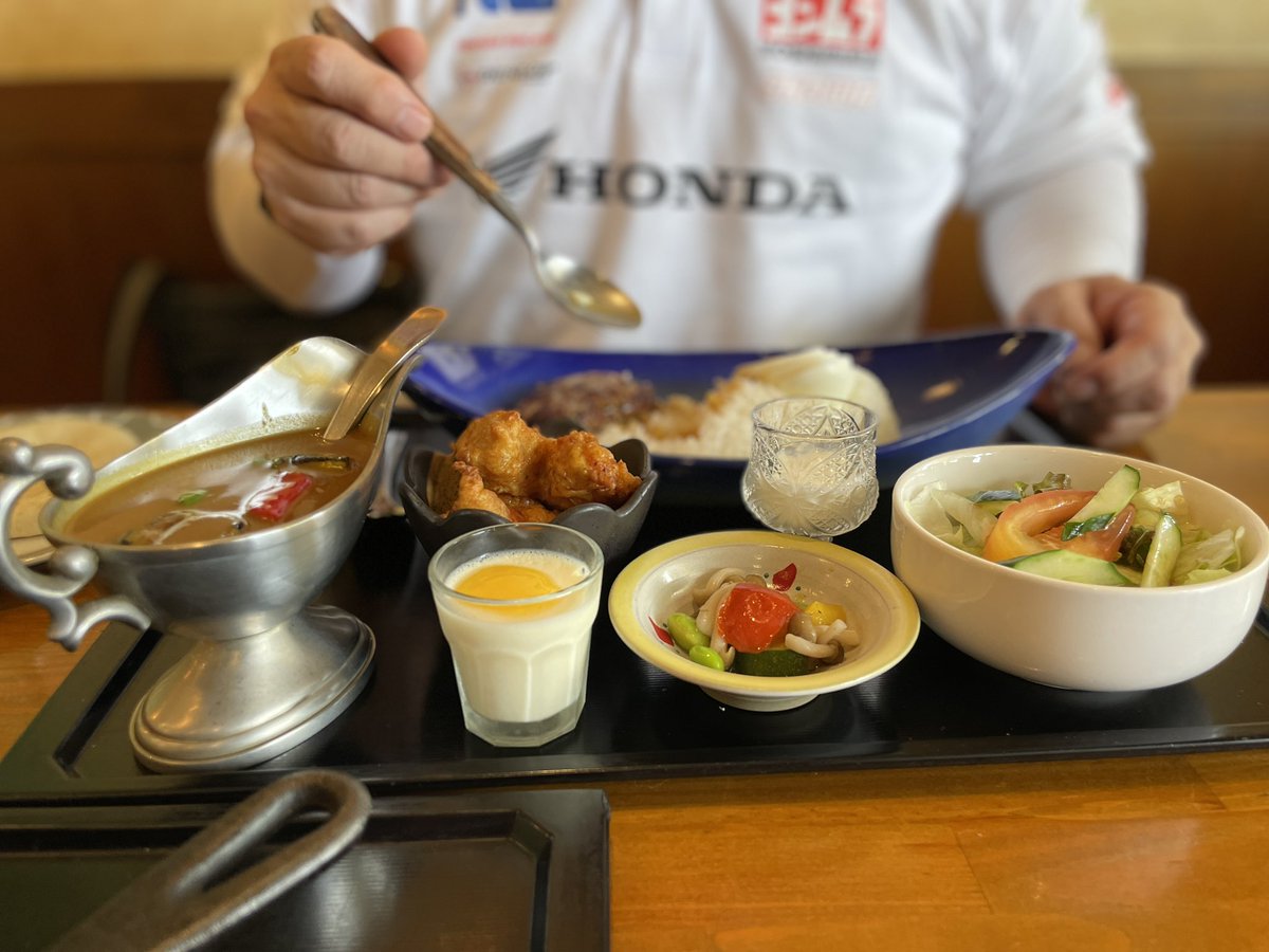 hiroashy's tweet photo. しめは　お釈迦さま・・・・ https://t.co/jRm1NqgiFO