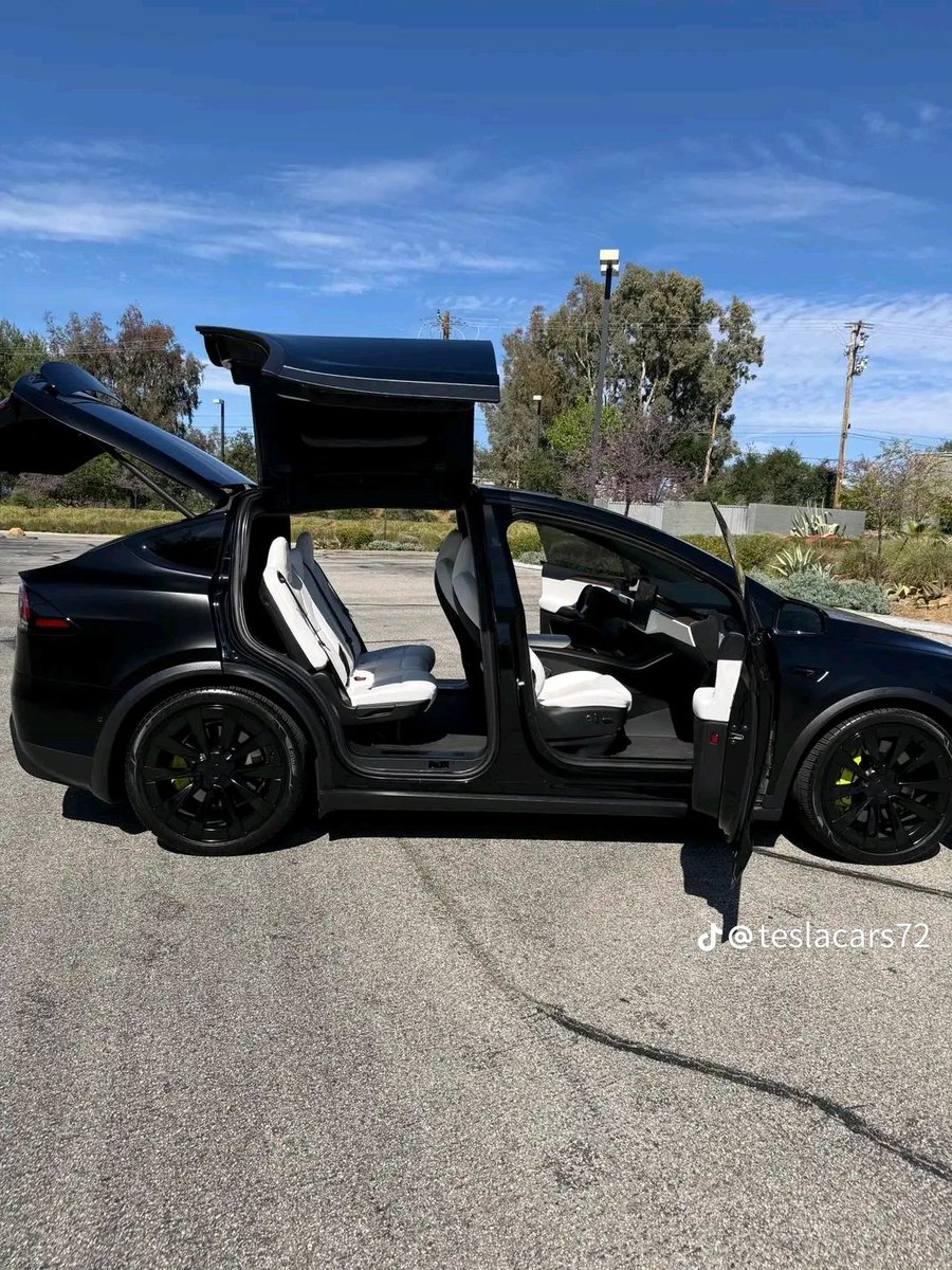 Spaid2a's tweet photo. invest in 2026 Tesla model with $10,200Dpwnpayment of $550
@HhahahB97592 https://t.co/VtWmnZ3K3i