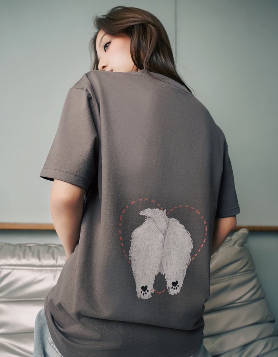 _allthelilies's tweet photo. nauuurr the t-shirt is so cute with muju's little butt https://t.co/nM4R8JXLJ1