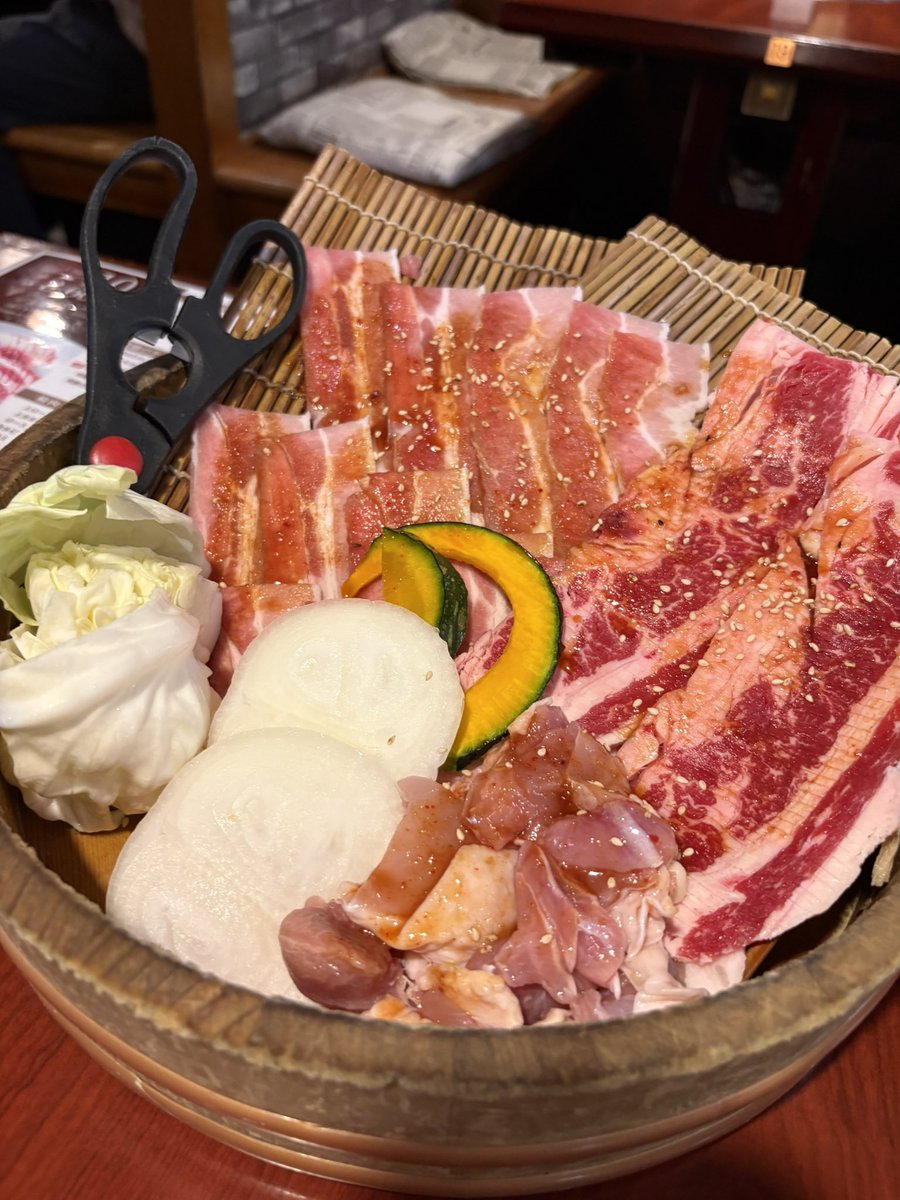 TFdattaaaa's tweet photo. maimai上手すぎる人達と…。 https://t.co/M8X6cgcGPT