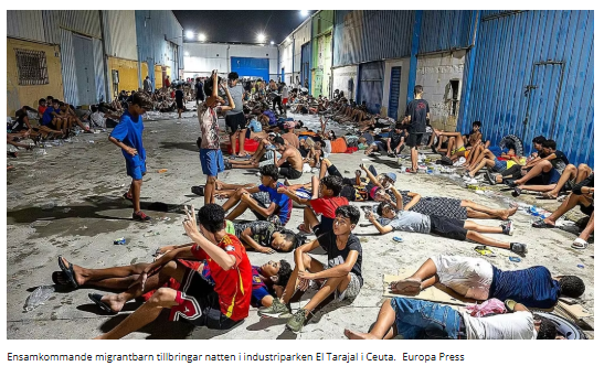 Garden__Wine's tweet photo. 🚨 Nödläget i Ceuta fortsätter. President Vivas rapporterar nu om 8-11 000 angripare som vägrar lämna exklaven.

Minst 5 flickor under 14 år har behandlats på sjukhuset för misstänkta fall av våldtäkt. 
"Vi spenderar dagen med att springa från en plats till en annan: knivhuggningar, flaskor kastade mot huvudet. Ett av de sista samtalen vi fick var från några medborgare som larmade oss om att en man i underkläder hade gått in i huset tillhörande en kvinna från Ceuta och hade försökt ligga med henne", berättar säkerhetsstyrkorna. 
Ny våg av migranter befaras komma 15 augusti efter upprop på sociala medier.
https://t.co/SvJ8nixjoD