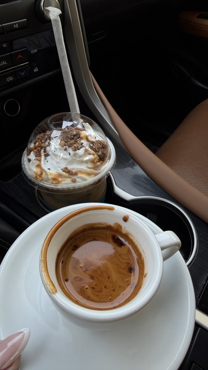 swiierih's tweet photo. This way I can focus 🧸 https://t.co/U5JnW7S8pt