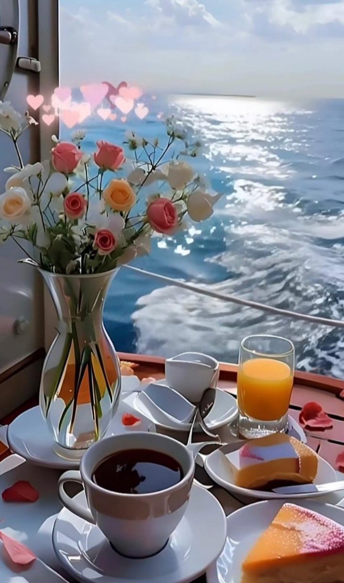 arkanl_neriman's tweet photo. 💙☁️

Snack time on the boat tour.

🥀🥐🥪☕🍹🥧 https://t.co/ao6q4op1c0