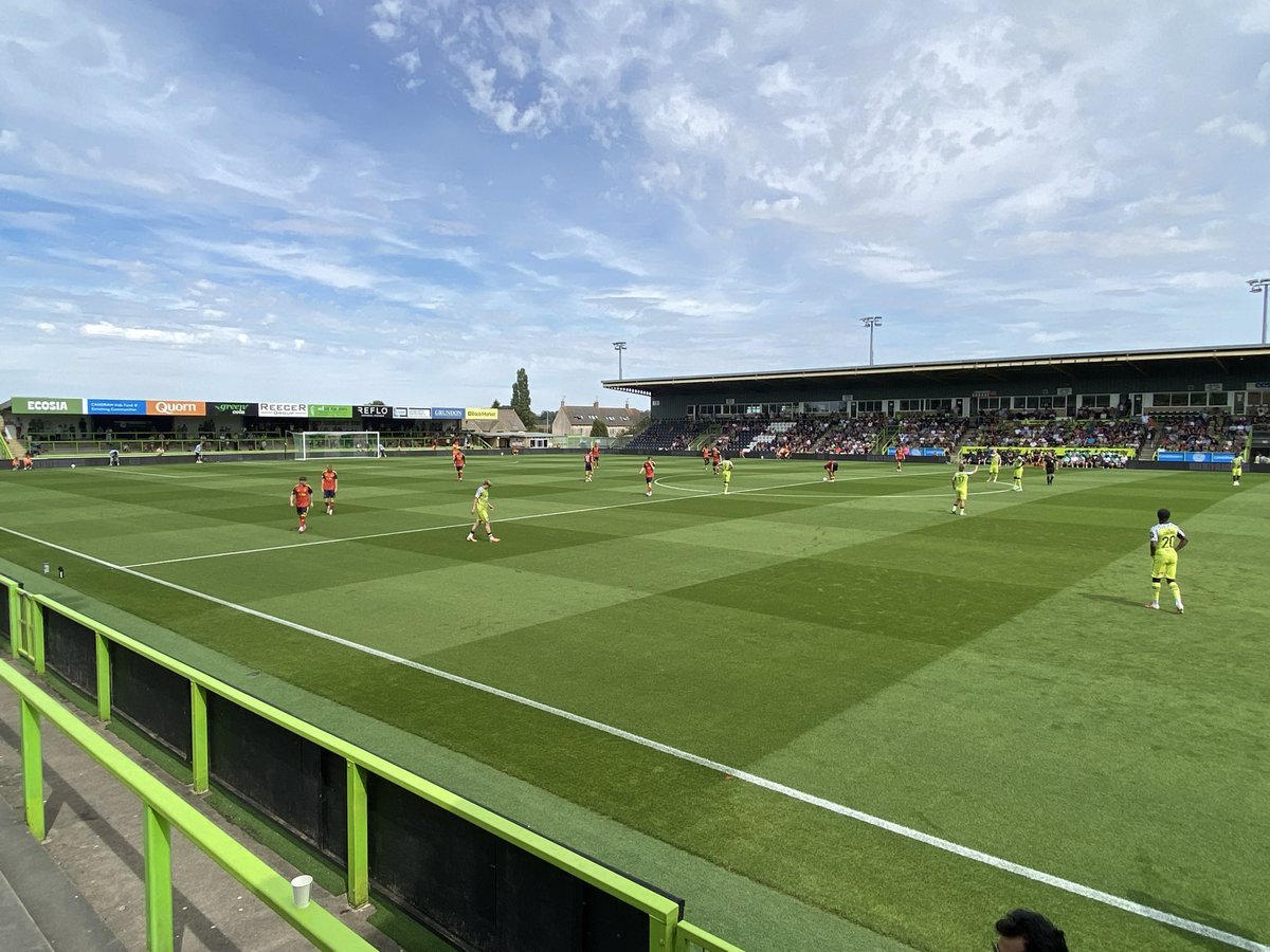 robbrownhx's tweet photo. Live #nonleague football #ForestGreen v #Shaymen @NonLeagueCrowd https://t.co/VFjxtN0dCy