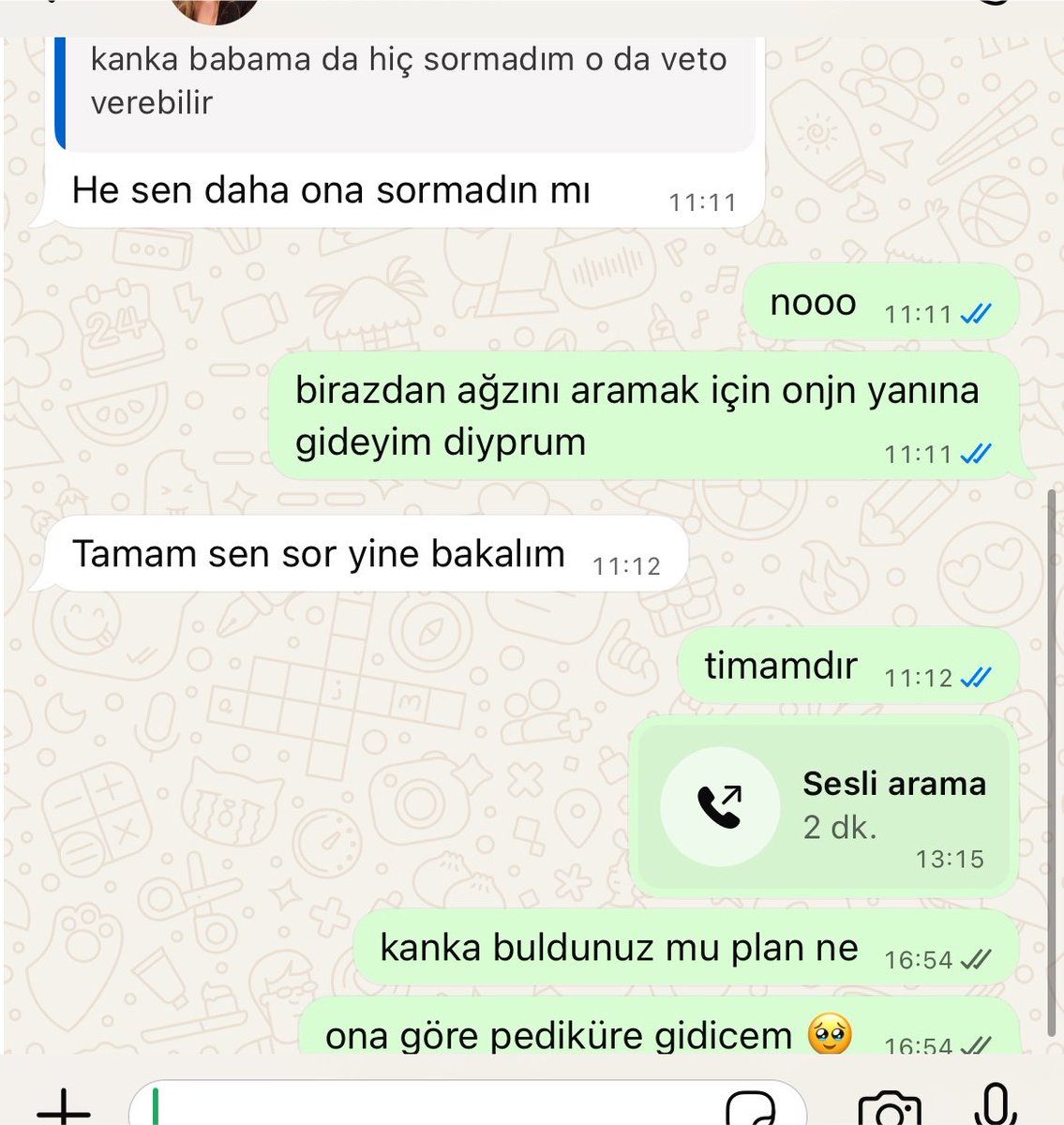 aden_zeyy's tweet photo. 4 gündür hastanelik yatışın ardından ansızın tatil planı yaptık hastalığım tatili iptal edemedi ama pedikür randevum edebilir…✨⭐️🎀 https://t.co/9mVX3PIdHQ