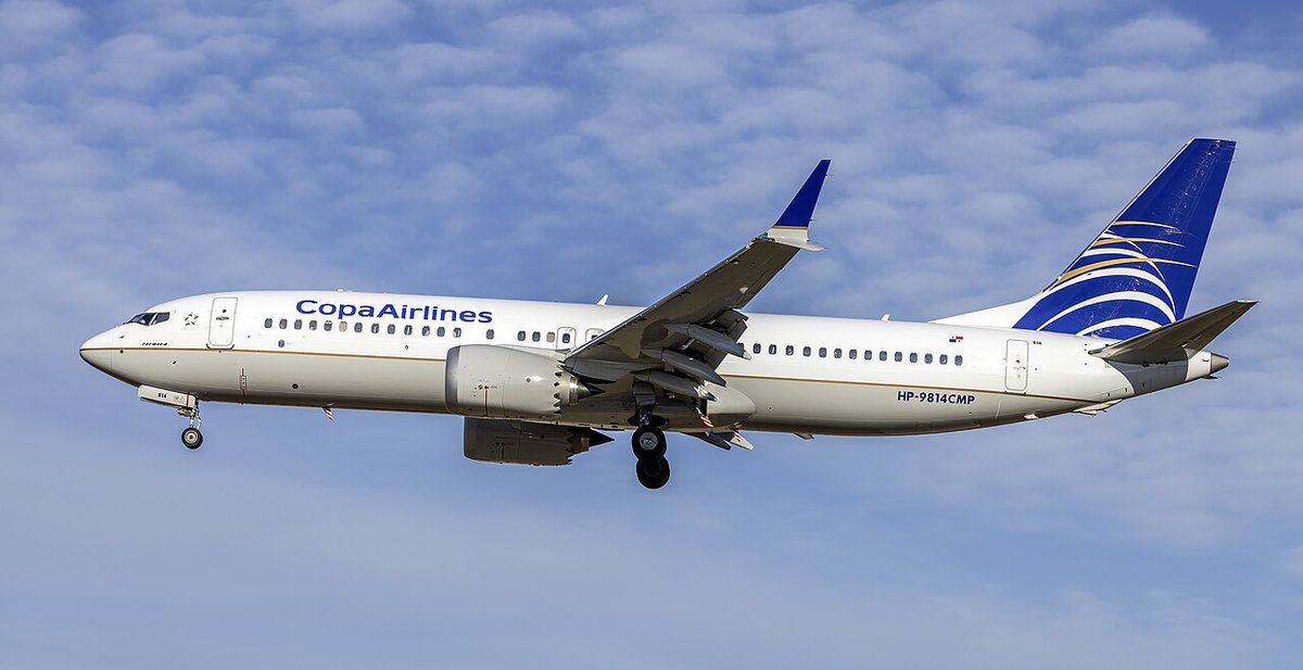 JDAriasV's tweet photo. Panamá tiene aprox 4.4 millones de habitantes. Copa Airlines transportó poco más de 18 millones de pasajeros en 2025. Eso es más de 4 pasajeros por cada panameño, cada año. https://t.co/C8lmChy58D