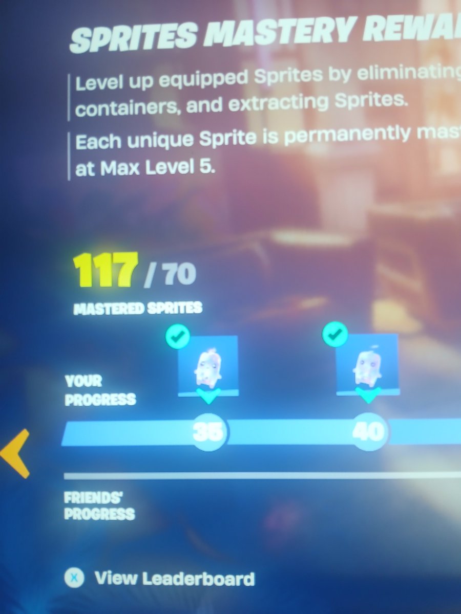 EhhhZach's tweet photo. @FortniteStatus I renewed my crew sub and Im missing abunch of style despite having all of the sprites mastered. Im on xbox https://t.co/kdyp8Sq8KS