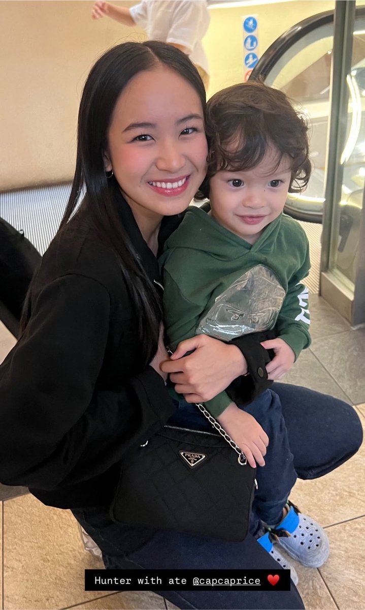 intowaynona's tweet photo. #wayco enjoyer with #wayco president (hunter) ?!?! cutie naman ng crossover na ‘toooo!! <33 https://t.co/eeiTsjVjyr