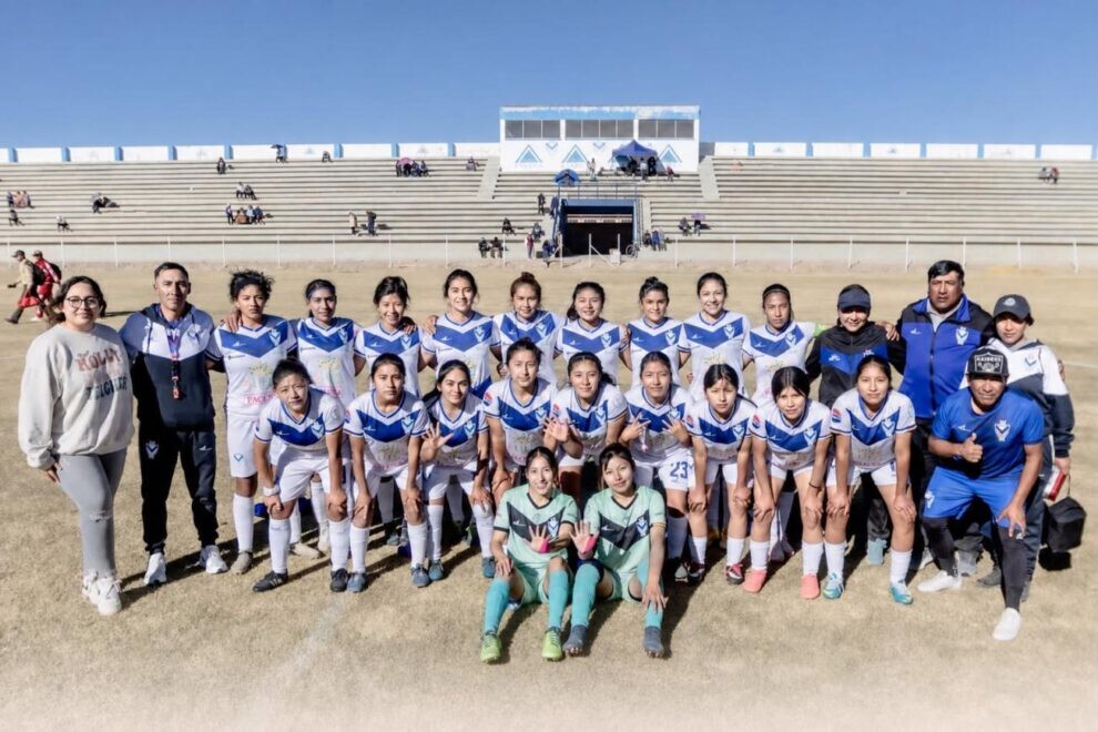 NotiBoliviaDep's tweet photo. #NotiBolivia │ GV San José vence a Independiente y avanza en la Liga Femenina

Leer más en: https://t.co/O7NLtK8ArG 

#Bolivia https://t.co/REkhdlAO2V