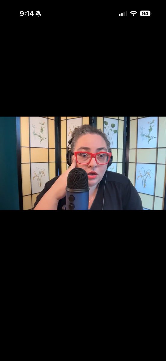 pjeneary's tweet photo. @redsteeze This one is better. The look of never having been challenged or asked to defend anything. She’s use to saying phrases and the clapping seals at her DSA rallies applaud. When you have to add “right?” At the end of every sentence, you have no idea what you’re talking about. https://t.co/v7WgwFa9Ku