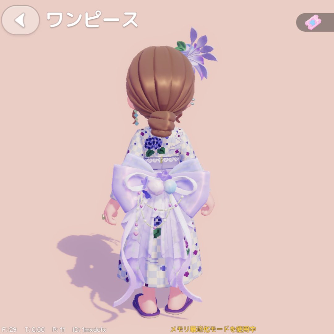 layla_sora_1's tweet photo. 浴衣というより着物っぽいね、というご意見をいただいたので、ちょっと色替え試作してみた。オリジナルの市松模様のベージュ部分を薄紫にしたパターンは今のとあまりかわりばえしないかな。思い切って紺にしてみたほうが浴衣っぽくなったかも。
#ハートピア裁縫部
#ハートピア
#ハートピアスローライフ https://t.co/GwvS6bpkTw