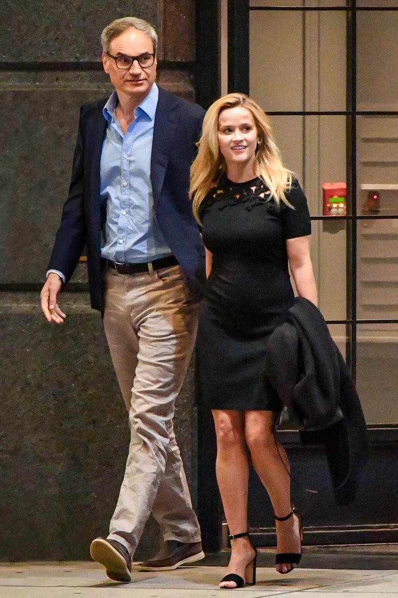 shortsqueeznews's tweet photo. BREAKING: A-list celebrities are dating private equity guys as the latest trend this summer.
> Olivia Rodrigo is dating Julian Croonenberghs, a PE associate at Hg Capital
> Reese Witherspoon is engaged to Oliver Haarmann, founding partner of Searchlight Capital
> Nicole Kidman is dating Michael Reinstein, founder of Regent LP
> Andy Cohen is dating Kevin Sobieski, in portfolio ops at TPG