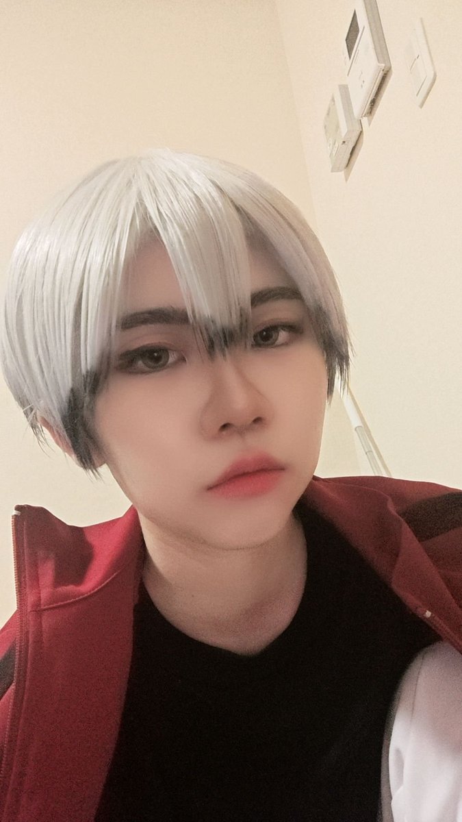 tikujyaga's tweet photo. cos HQ 北

バレオフ会の練習した（背景ごちゃごちゃしてるのは目を瞑って……） https://t.co/3dEwNA3LgP