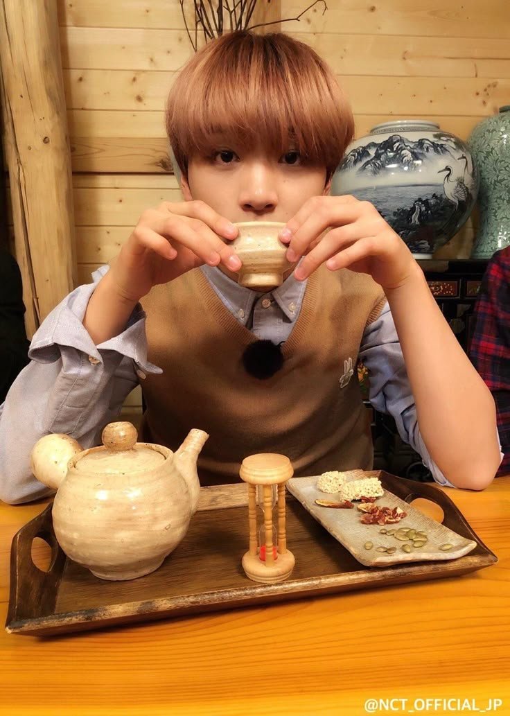 nahyeoks's tweet photo. hi friends #oomftwt #interactiontwt #moottwt https://t.co/urv1BhIHf6