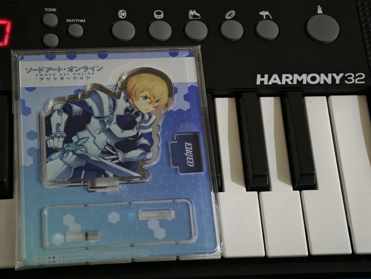 EternalHorizon9's tweet photo. 今回は、僕のMIDIキーボードでシンセサイザー曲を演奏したいという僕の気分がまたもや燃え上がった!! \( ^∇^ )/

さて今回は、また僕の整合騎士ユージオアクリルスタンドと一緒に僕のMIDIキーボードでシンセサイザー曲を演奏します!! ✨🎹  ＃ユージオ ＃SAO ＃キーボード ＃シンセサイザー https://t.co/yHbS7CeytU