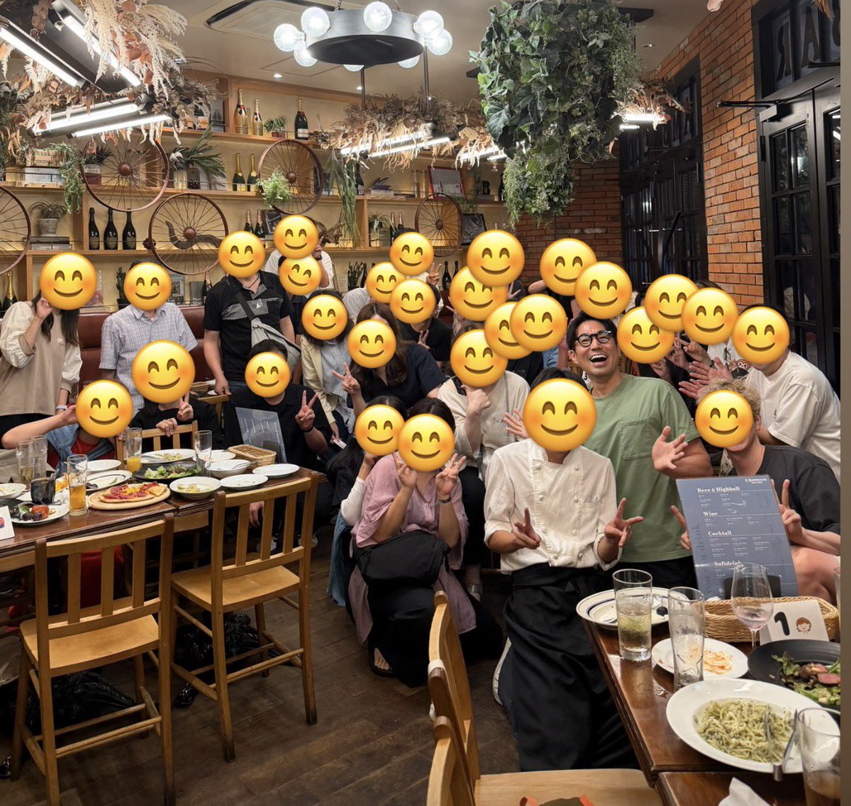 Shinpoi_OTOKU's tweet photo. 名古屋オフ会ありがとうございました😭🙌🙌 僕以外全員モザイクじゃんなんでやねん😫😫😫😫😫😫😫😫 https://t.co/hezVzEiaMM
