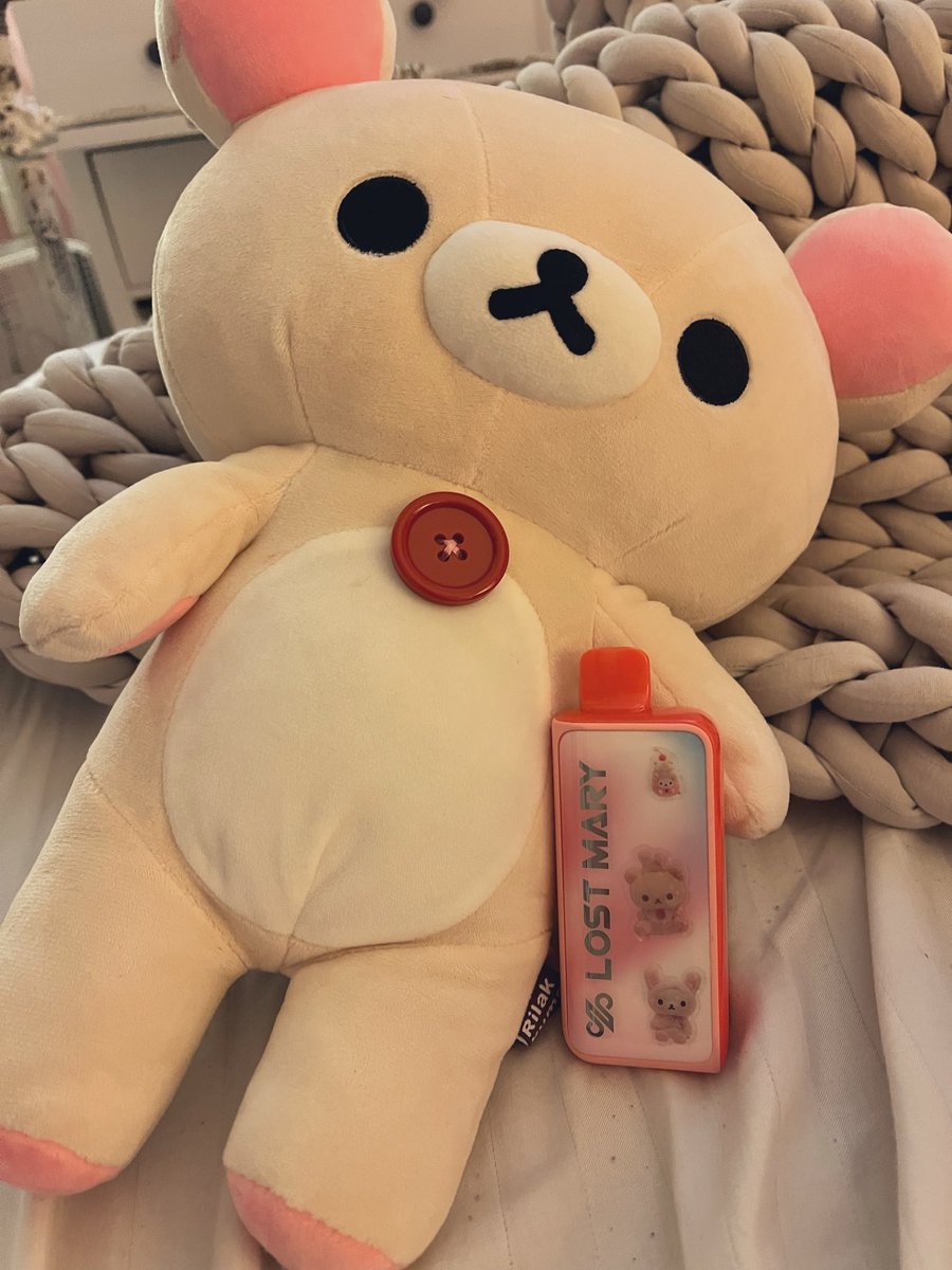 gardeniarots's tweet photo. i love cutiefying my vapes idc https://t.co/w6mma89694