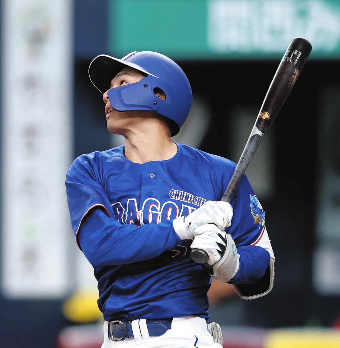 gnomotoke's tweet photo. 中日・福永裕基、1番に入り5戦連続安打でチームも5連勝！そのうち4度も第1打席で安打「何としても塁に出る」強い気持ちが打線に勢い：中日スポーツ・東京中日スポーツ https://t.co/VeIYzOuyj5

福永裕基内野手が「1番・二塁」で出場し、今季2度目の猛打賞と固め打ち。 https://t.co/677WW8xyfH