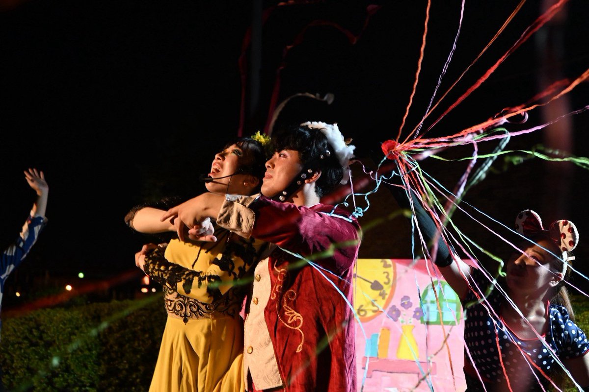 akubiga_utsuru_'s tweet photo. まざる場での公演&amp;函館民俗芸術祭初日！

終演しました！
函館のみなさんと出会えてとても嬉しかったです。

たくさんの反応とてもありがたいです。
明日も2ステージあります！

ぜひ遊びにきてください！ https://t.co/nmk7pzBuT8