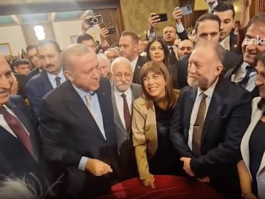 UgurGuneySubasi's tweet photo. Haklı! https://t.co/5NMnL6YlrB