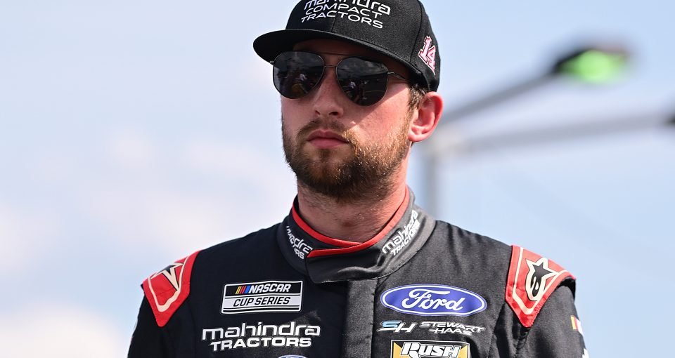 AlwaysRaceDay's tweet photo. BREAKING: Chase Briscoe, Chris Wiser, and Bobby Hillin have teamed up to purchase the @HighLimitRacing franchise for the 19 car, and will bring Brent Marks with as the driver. https://t.co/Ps7hVpNNC3