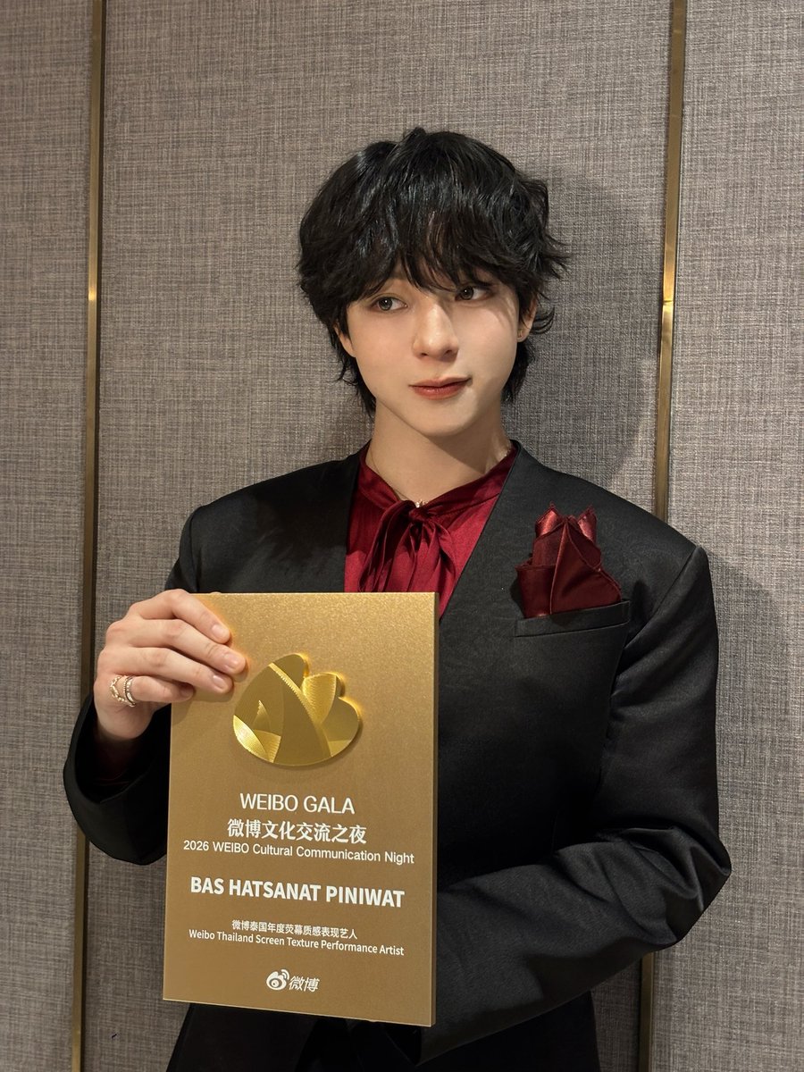 warsdimple's tweet photo. เก่งที่สุดดดดด 🥹😭💜

MAXKY WEIBO GALA 2026 
BAS WEIBO GALA 2026
#WeiboCulturalCommunicationNight #WEIBOGALA2026 https://t.co/9JztjLbk4X