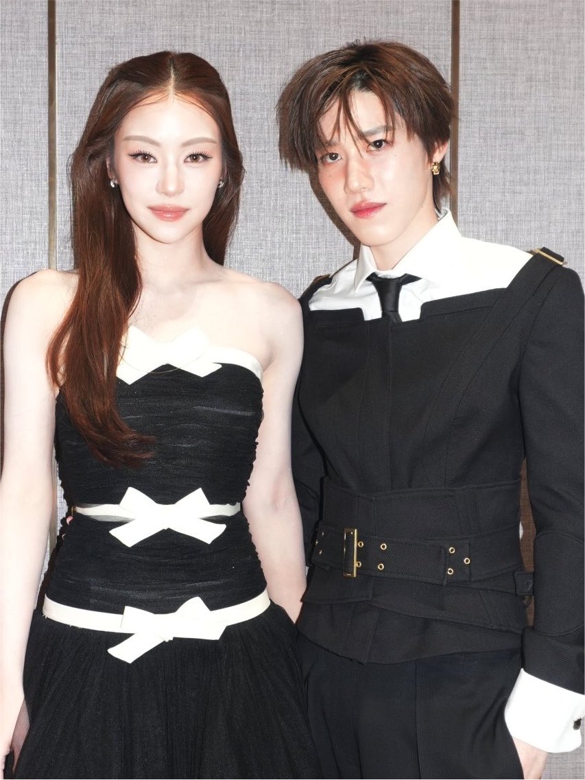 kimchalyn's tweet photo. บกพพกับพี่คนสวยตึกเตย คือได้เปนคุ่นะคะ แต่สลับ 555555555 https://t.co/OCO95O1j07