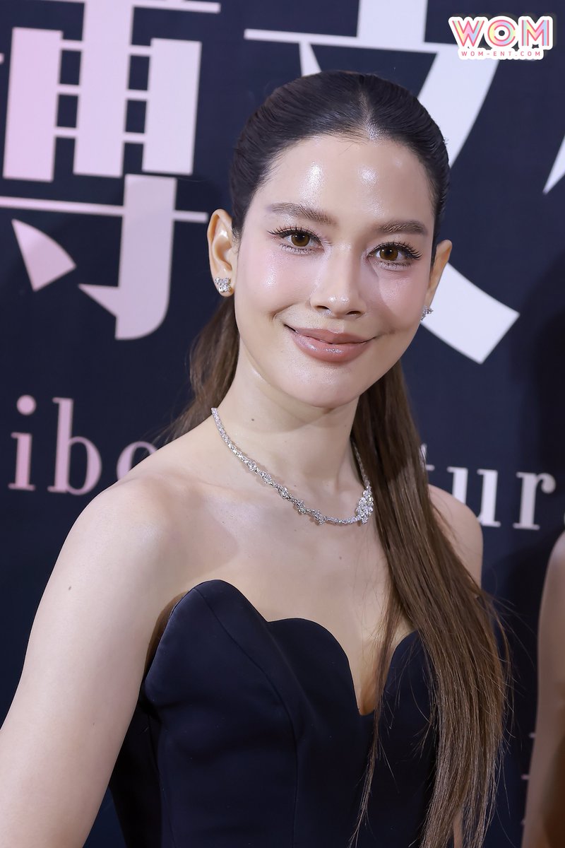 WOMENTERTAIN's tweet photo. ‘ จีน่า ญีนา ’ บนพรม Red Carpet ในงาน "Weibo GALA 2026 : Weibo Cultural Communication Night (Thailand)"

#yeenasalas
#WeiboGala2026 
#WeiboCulturalCommunicationNight https://t.co/dDUZ8cnEmf