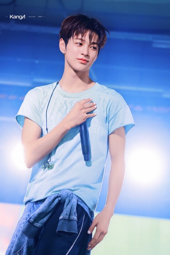 F3tff4's tweet photo. 민트코어 건호 https://t.co/nG0T7aRaBU